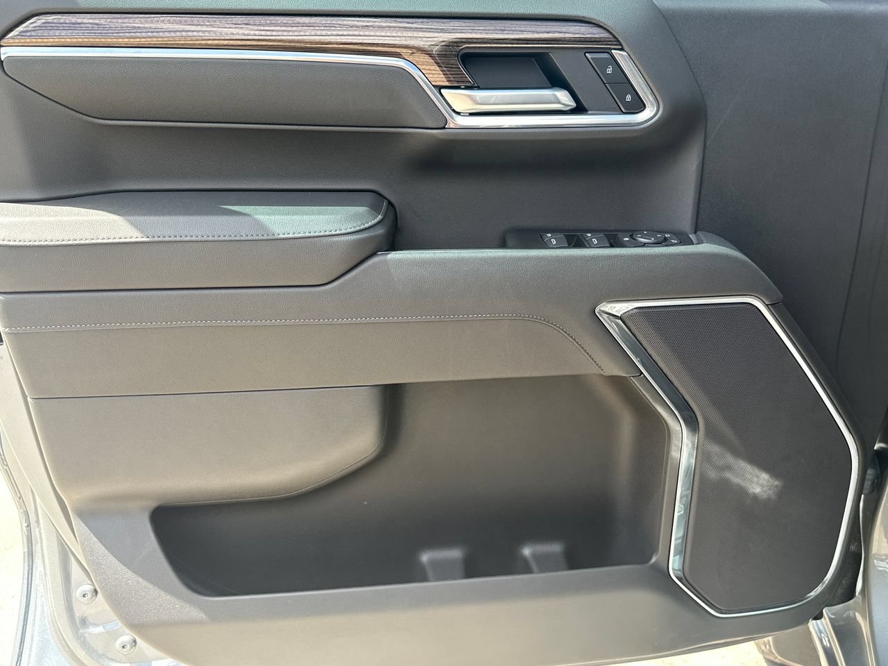 2026 Chevrolet Silverado 1500 LT Trail Boss - Photo 11