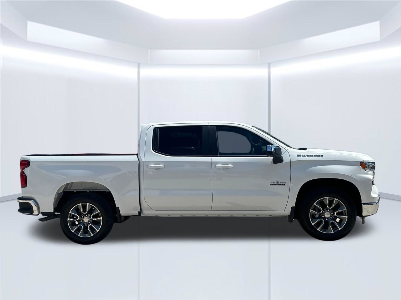 2026 Chevrolet Silverado 1500 LT - Photo 6