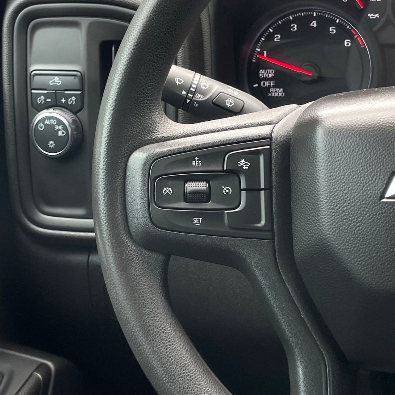 2024 Chevrolet Silverado 1500 Custom - Photo 14