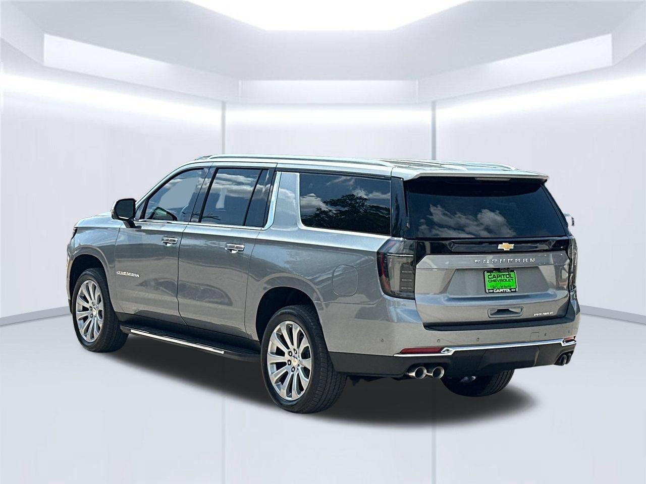 2026 Chevrolet Suburban Premier SUV, photo 4