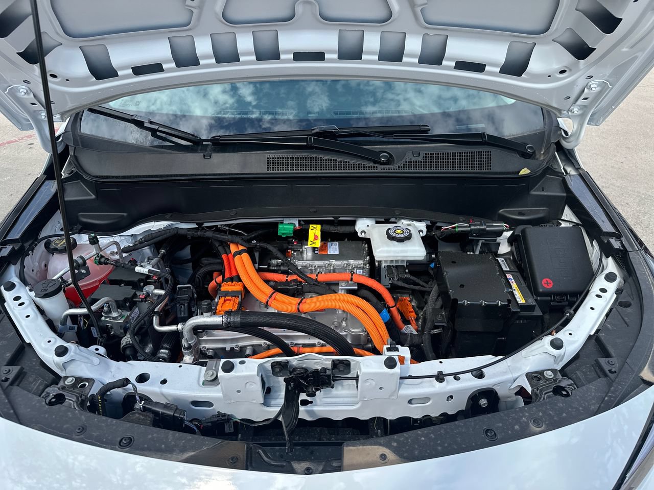 2027 Chevrolet Bolt LT - Photo 25