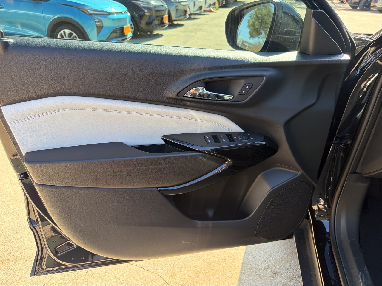 2026 Chevrolet Trax LT - Photo 11