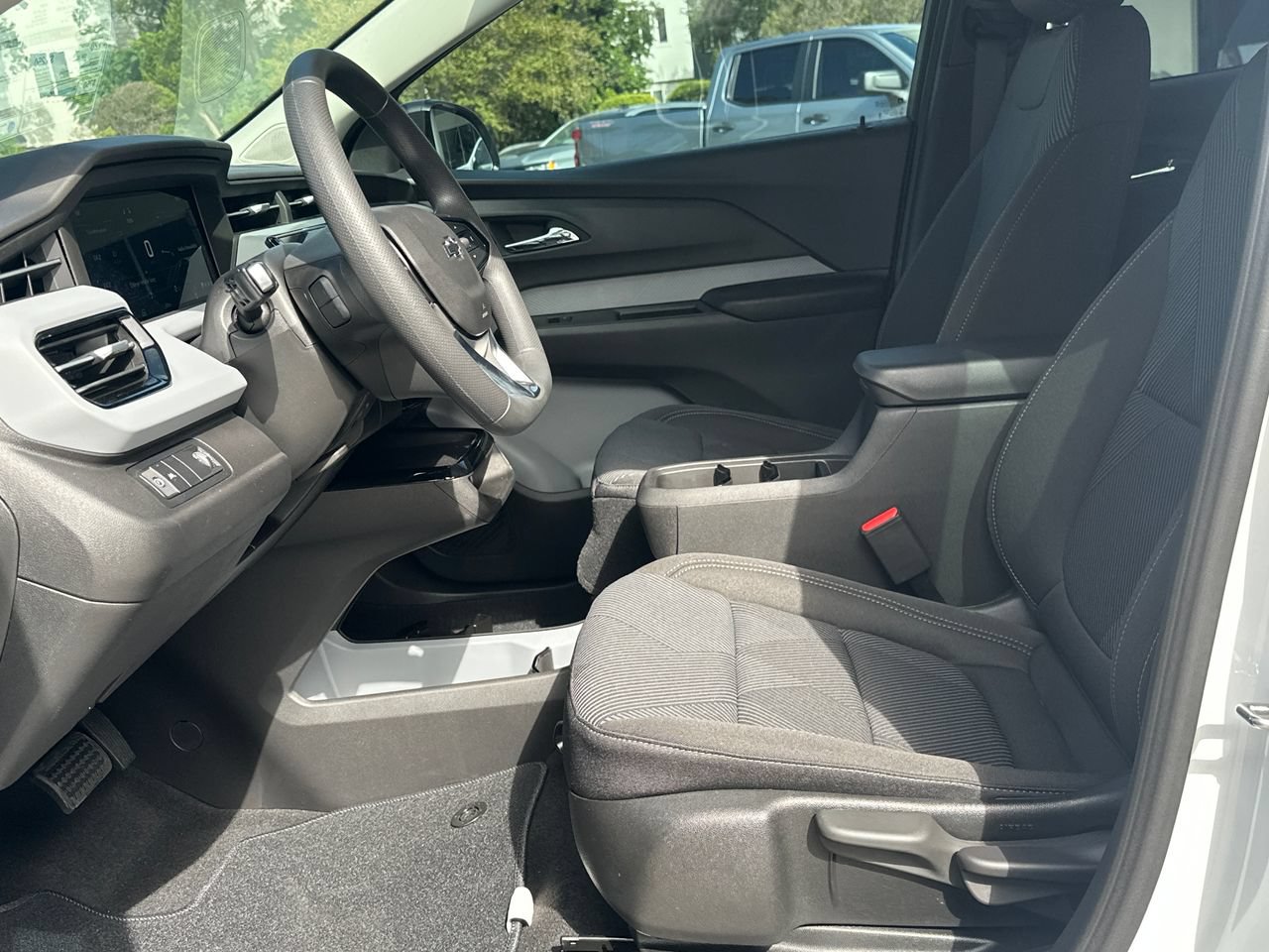 2027 Chevrolet Bolt LT SUV, photo 11