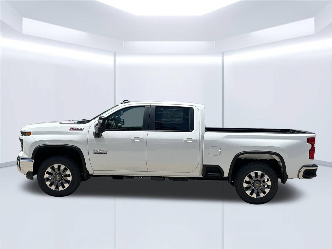 2026 Chevrolet Silverado 2500 HD LT Truck, photo 3
