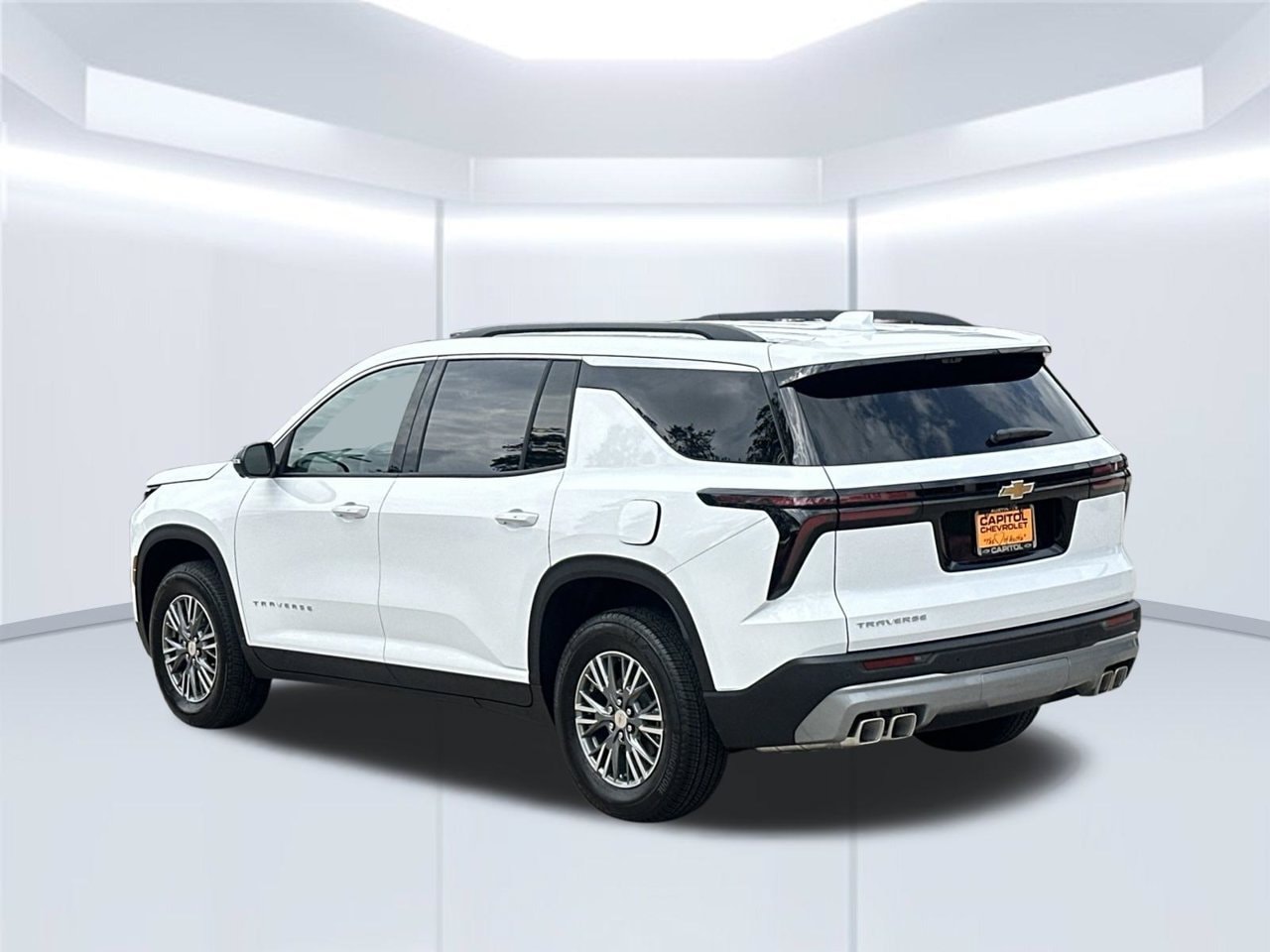 2027 Chevrolet Traverse LT - Photo 3