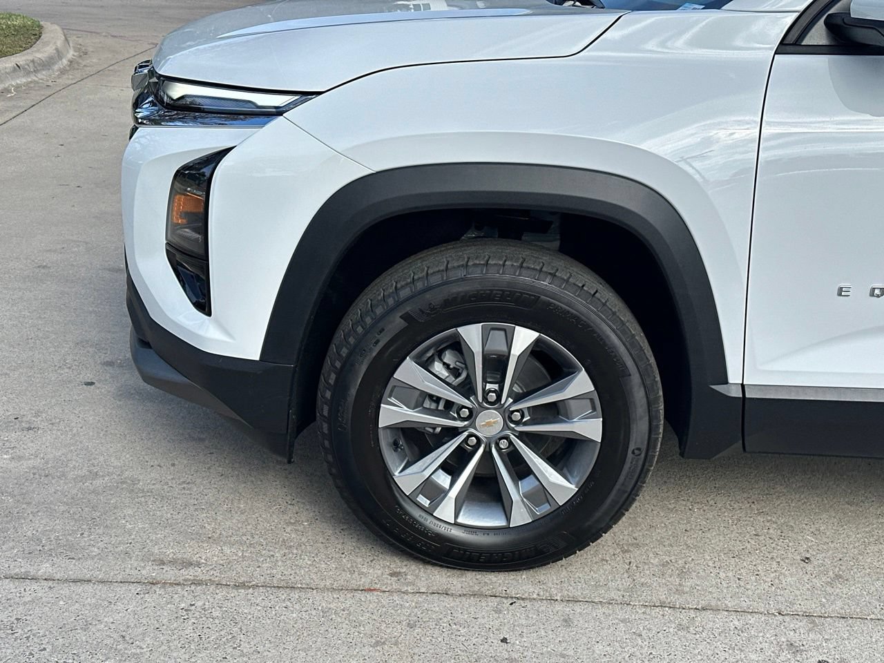 2027 Chevrolet Equinox LT SUV, photo 26