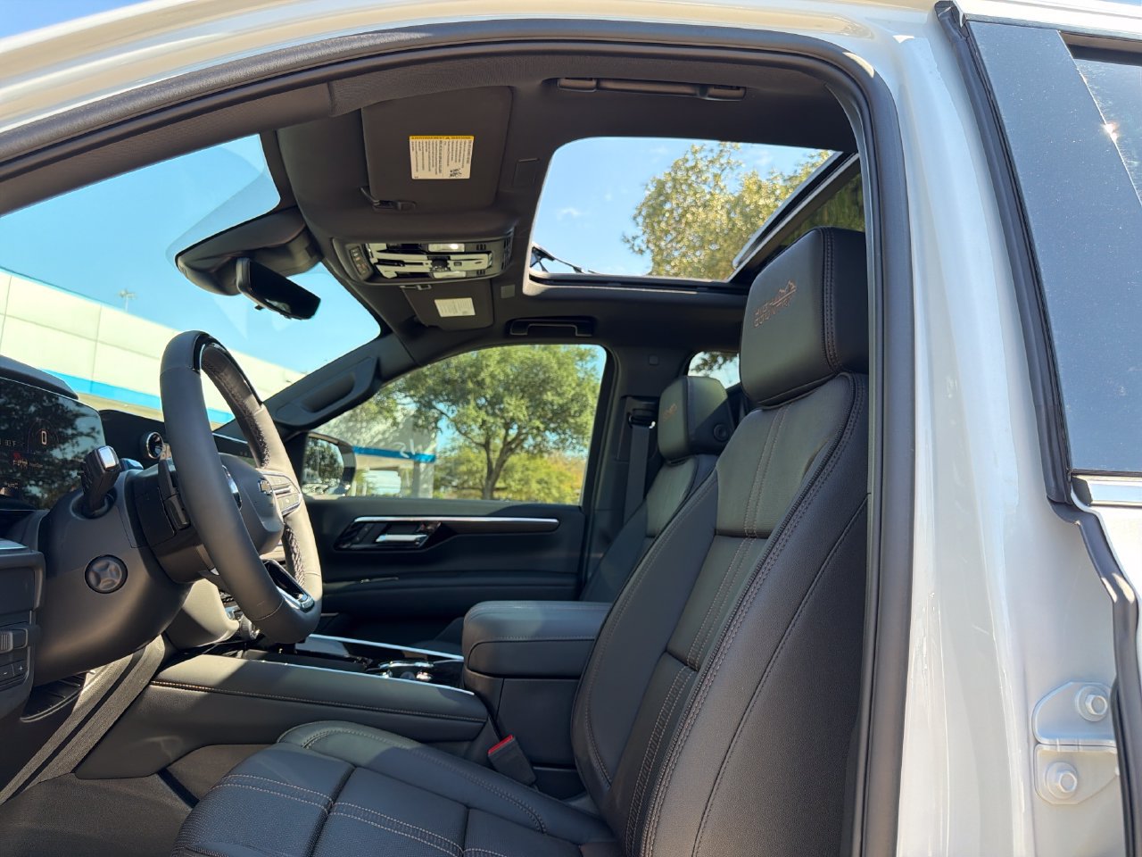 2026 Chevrolet Suburban High Country SUV, photo 22