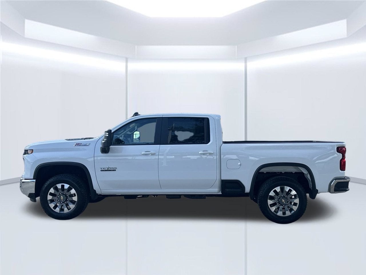 2026 Chevrolet Silverado 2500 HD LT Truck, photo 2