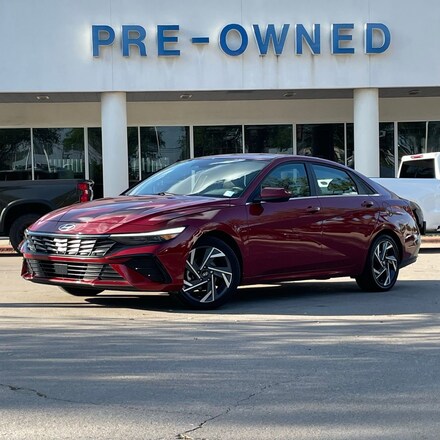 2025 Hyundai Elantra SEL Convenience Sedan