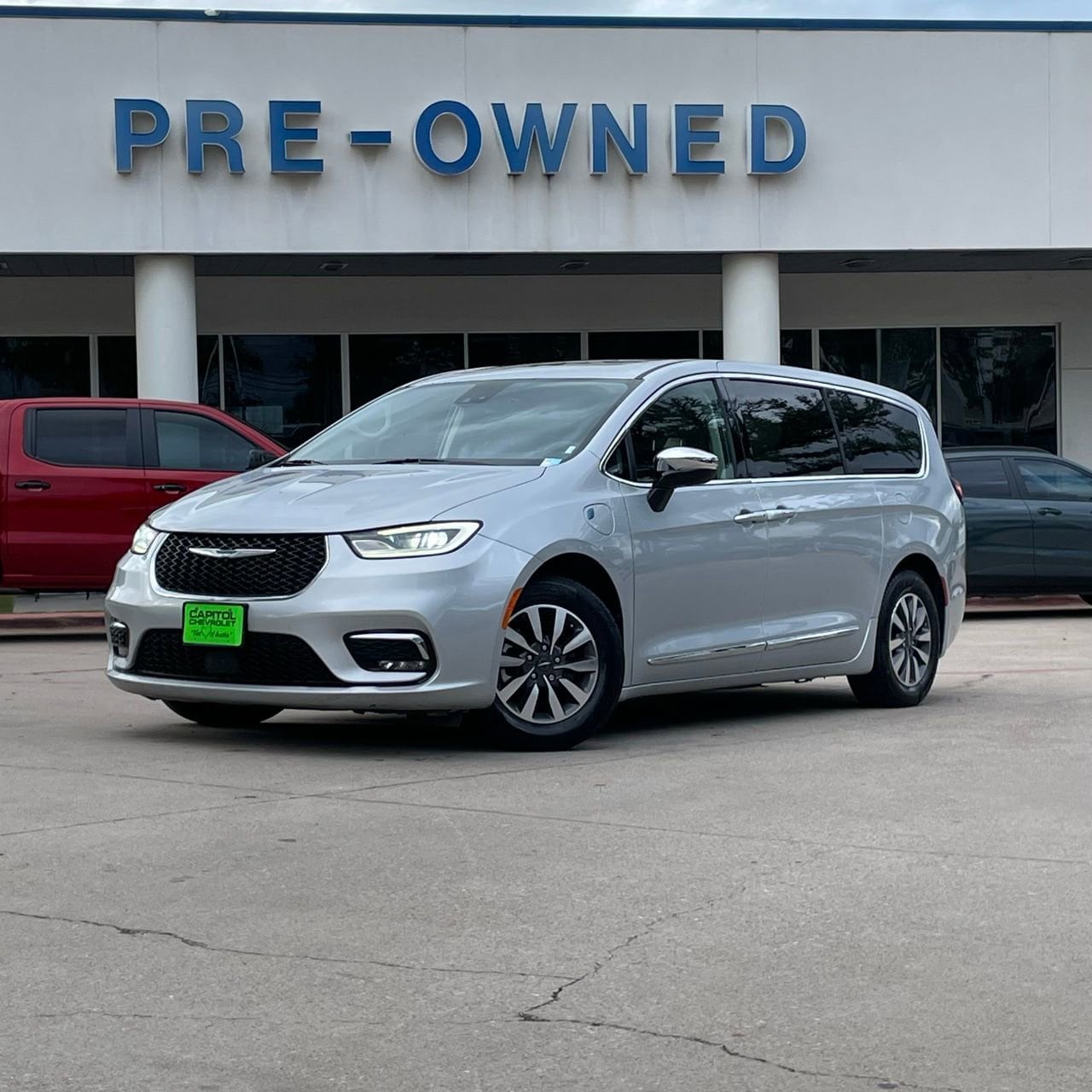 2023 Chrysler Pacifica Hybrid