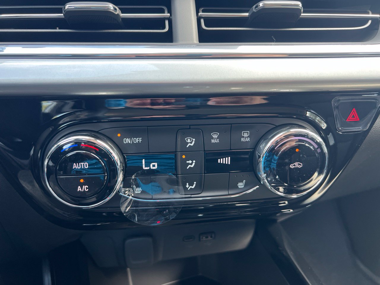2026 Chevrolet Trax LT - Photo 19