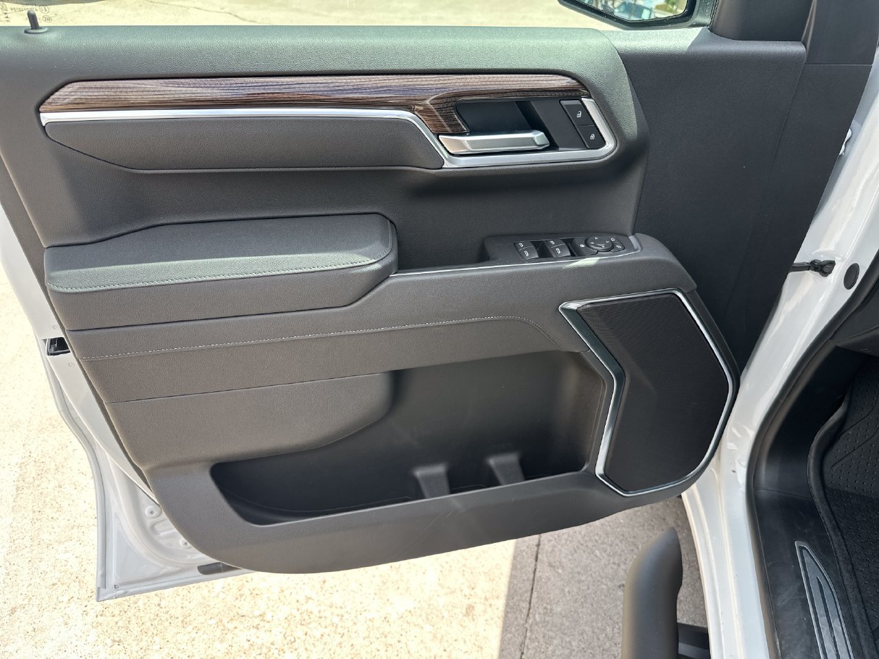 2026 Chevrolet Silverado 1500 RST Truck, photo 11