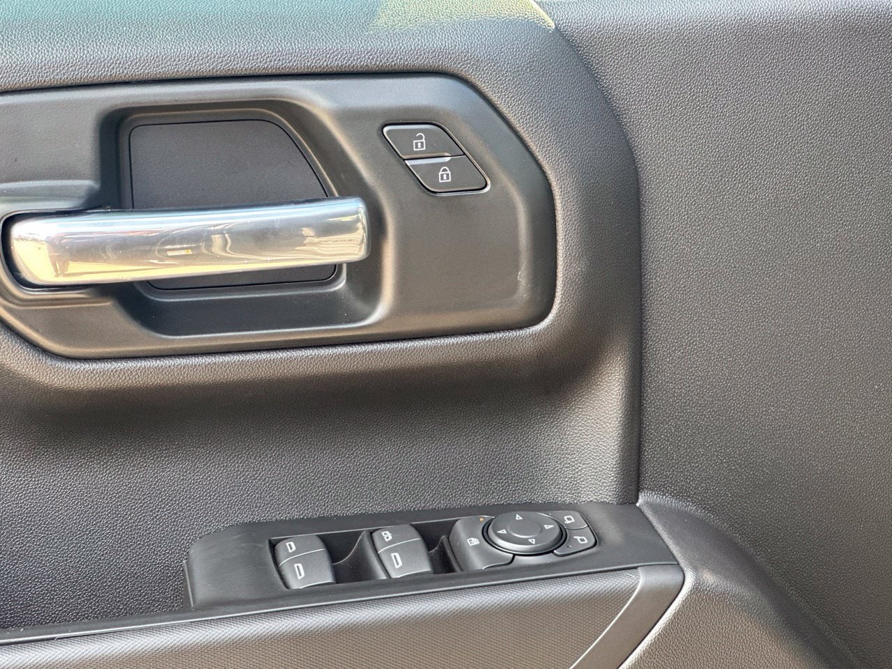 2026 Chevrolet Silverado 1500 Custom - Photo 11