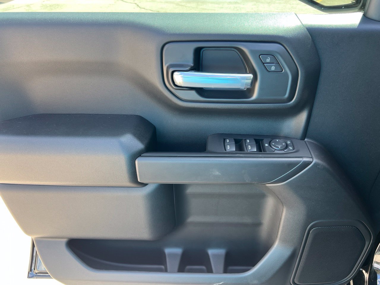 2026 Chevrolet Silverado 1500 Custom - Photo 12