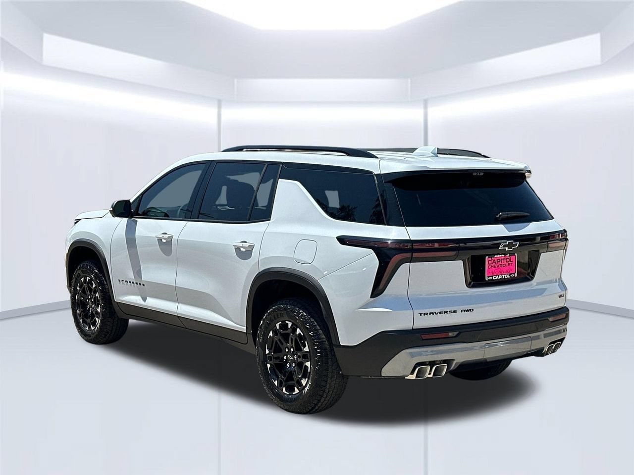 2027 Chevrolet Traverse Z71 SUV, photo 4