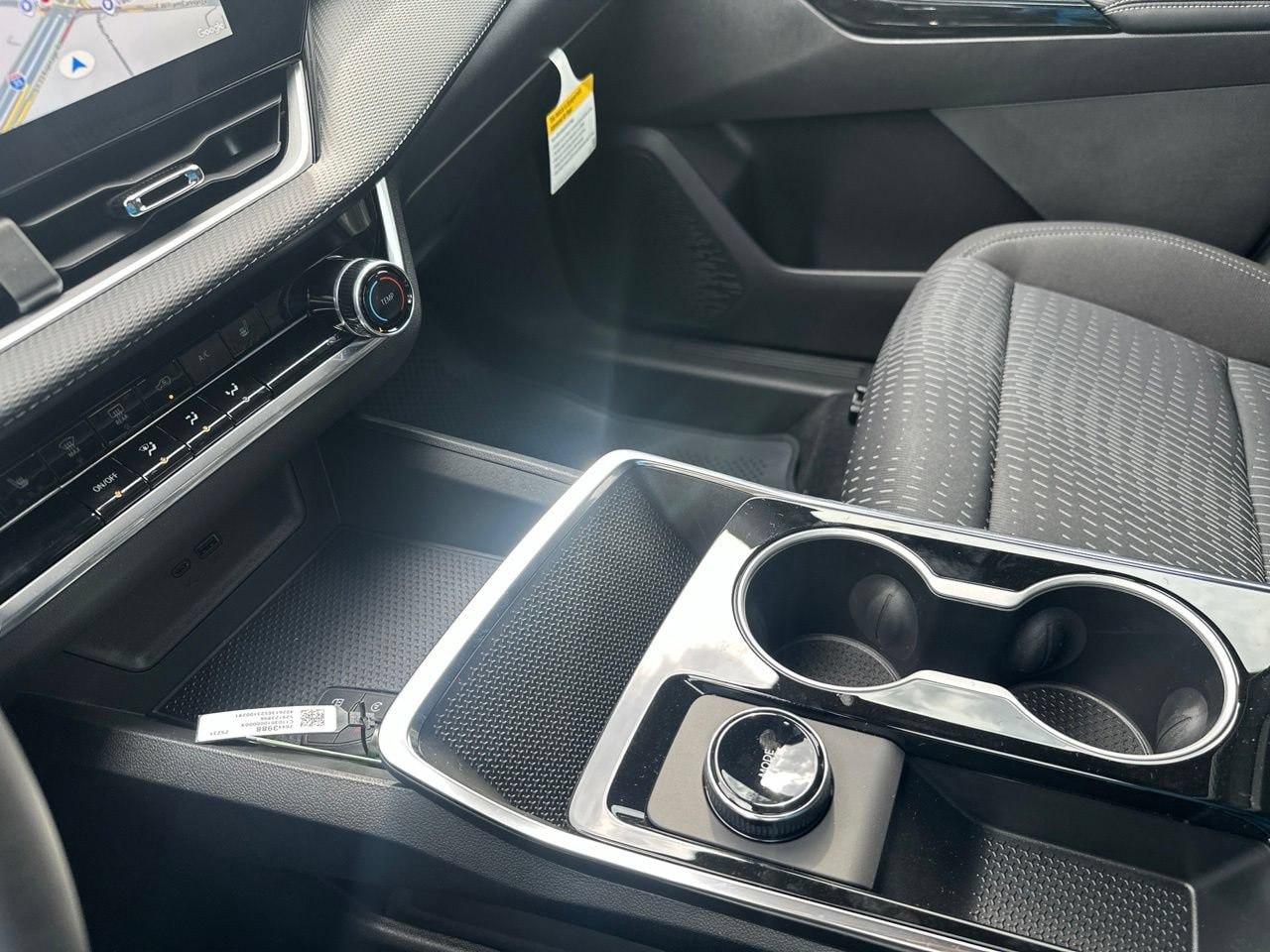 2027 Chevrolet Equinox LT SUV, photo 23