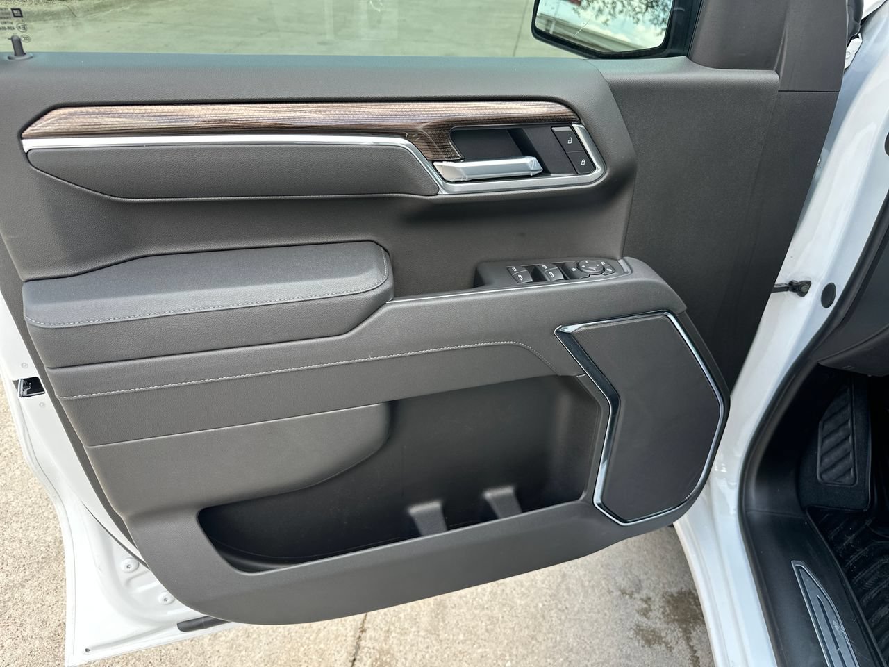 2026 Chevrolet Silverado 1500 LT Truck, photo 11
