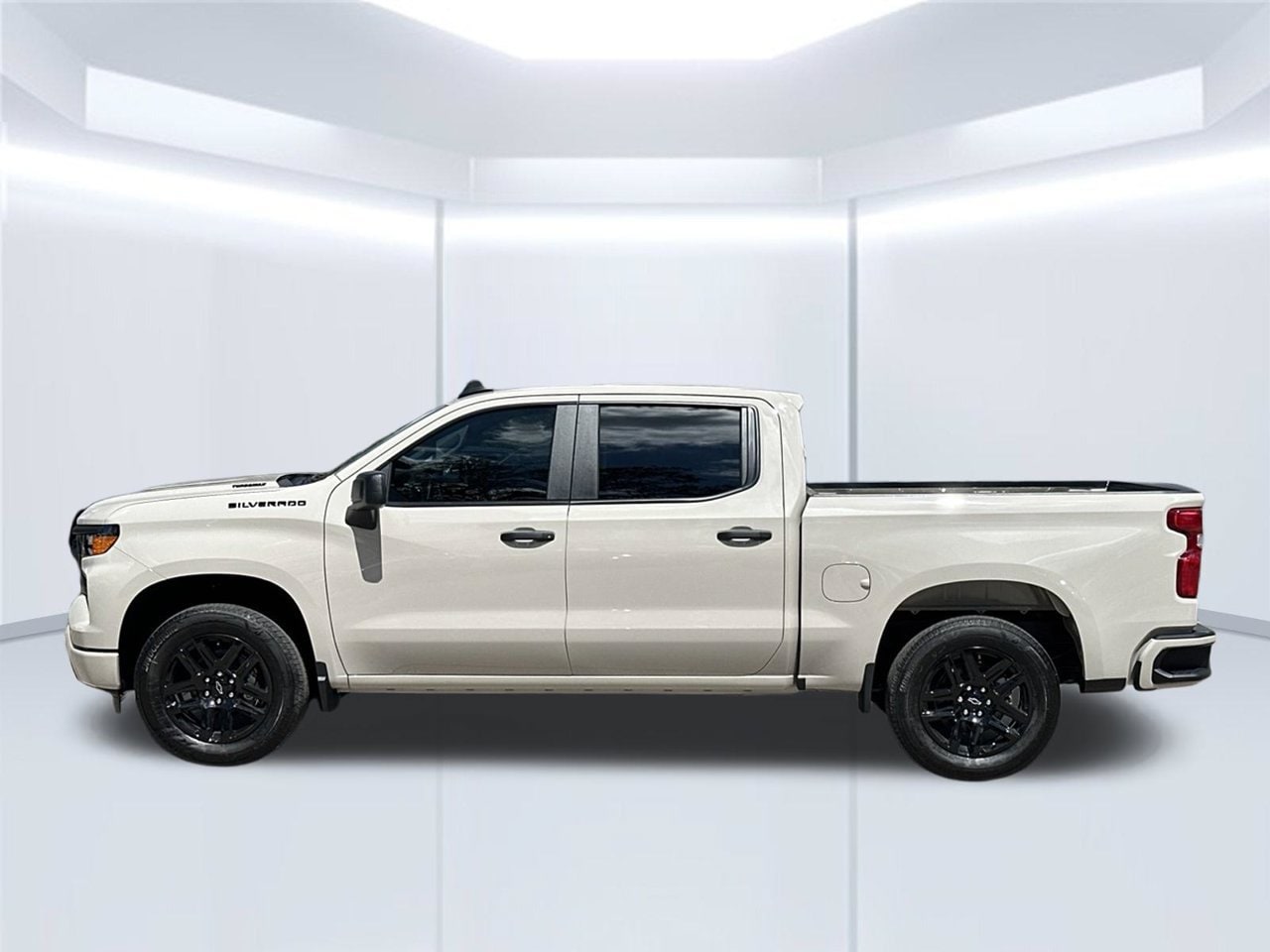 2026 Chevrolet Silverado 1500 Custom - Photo 2