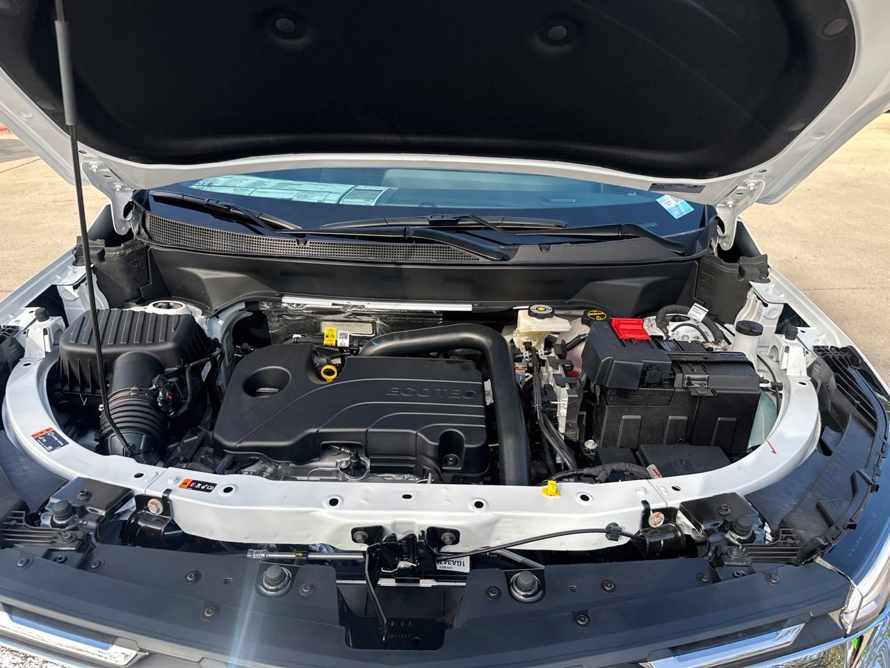 2027 Chevrolet Equinox LT SUV, photo 28