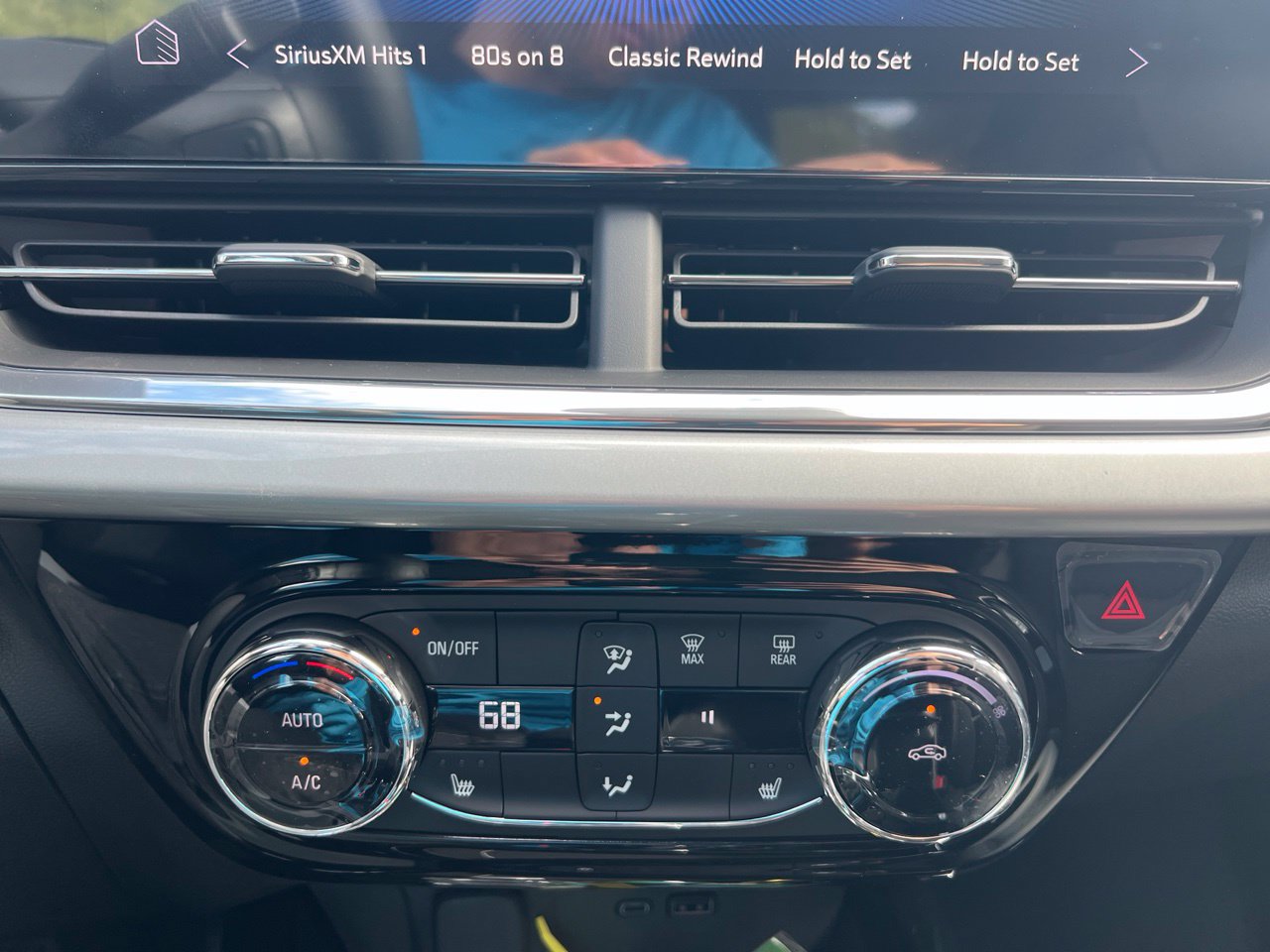 2026 Chevrolet Trax LT - Photo 19