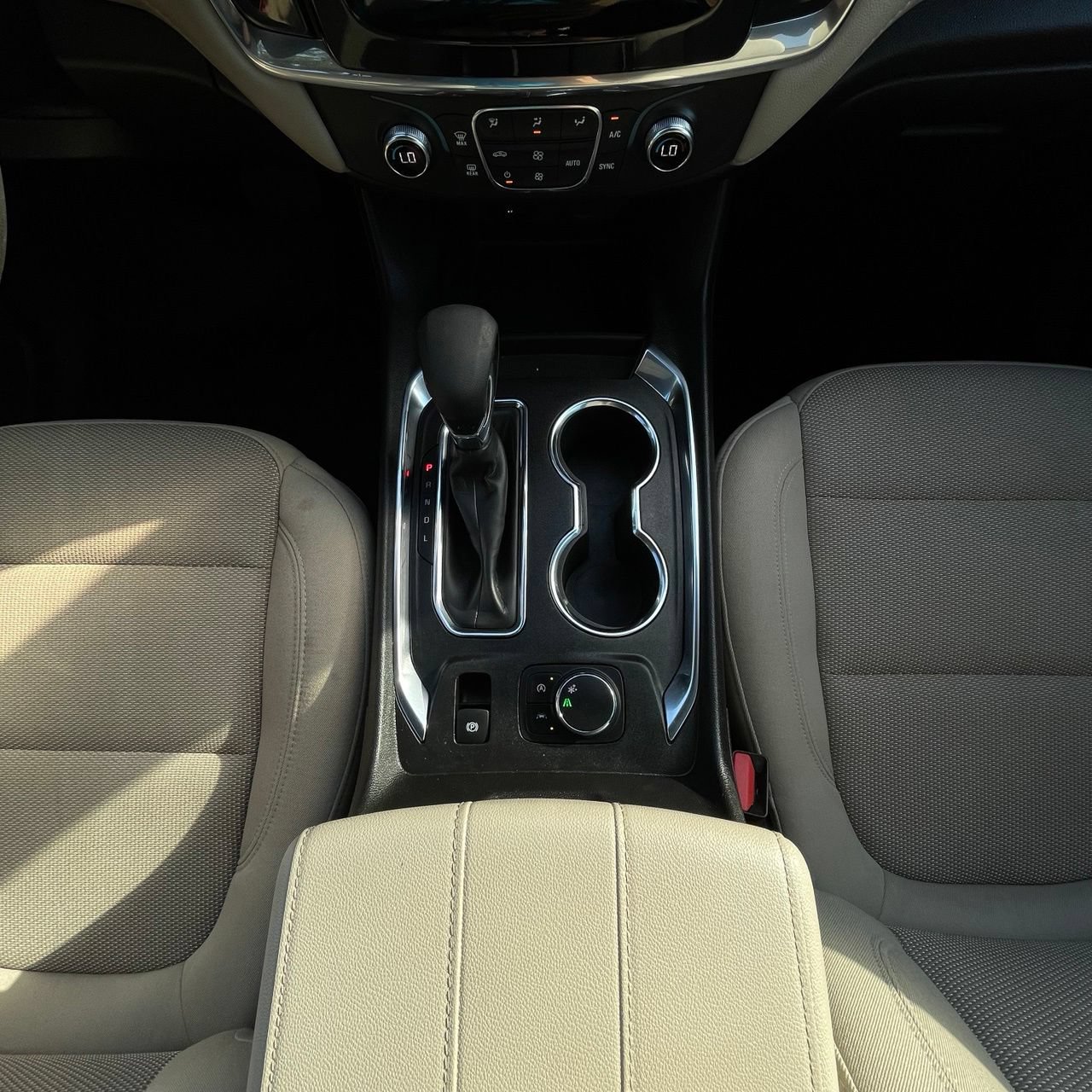2023 Chevrolet Traverse LS - Photo 19