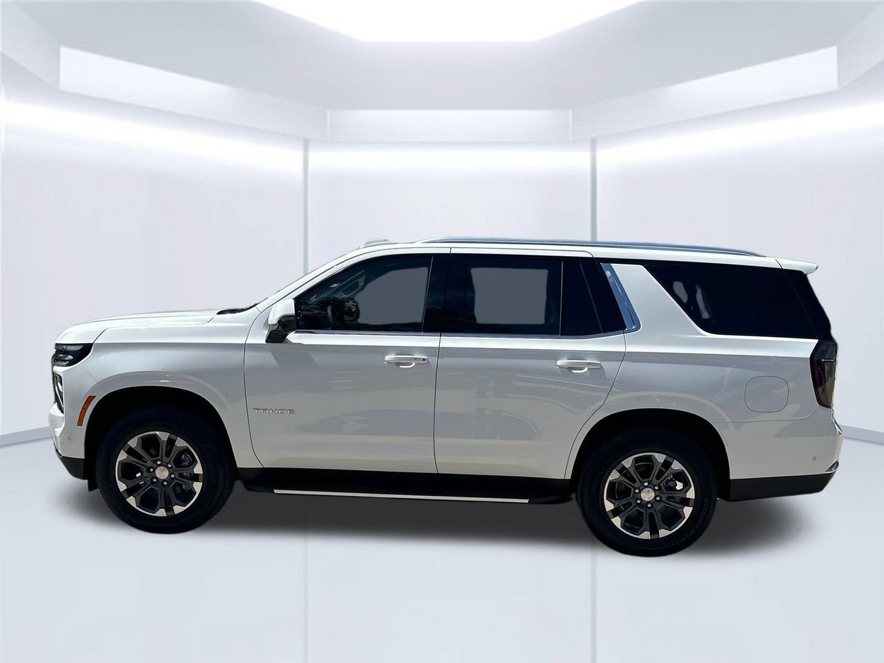 2026 Chevrolet Tahoe LT SUV, photo 2