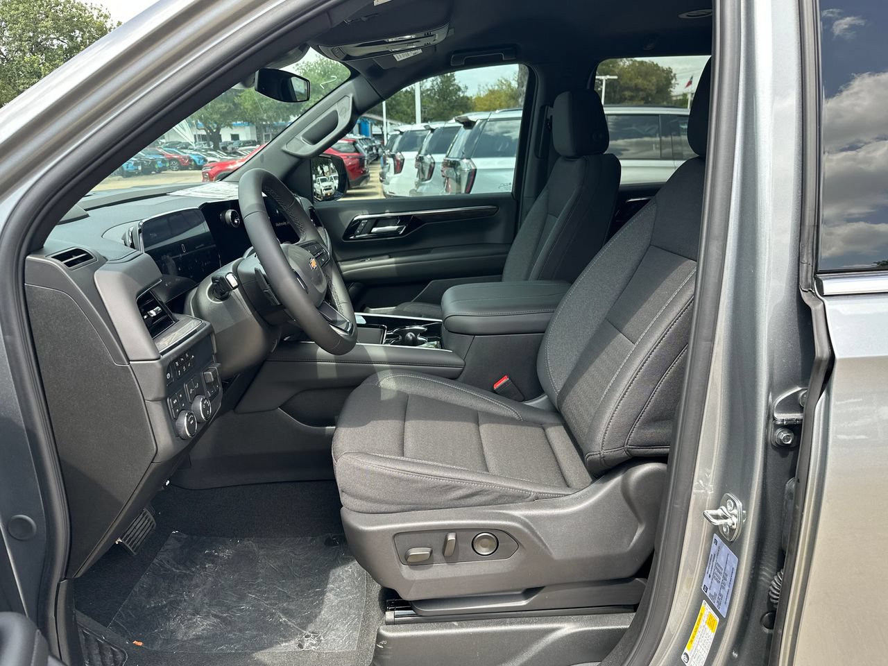 2026 Chevrolet Tahoe LS SUV, photo 11