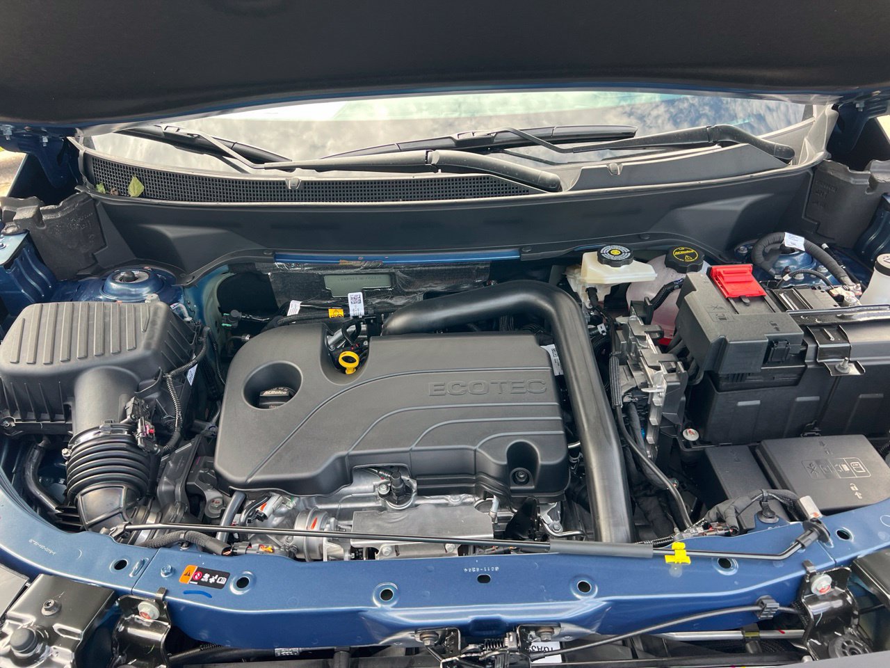 2027 Chevrolet Equinox LT - Photo 22