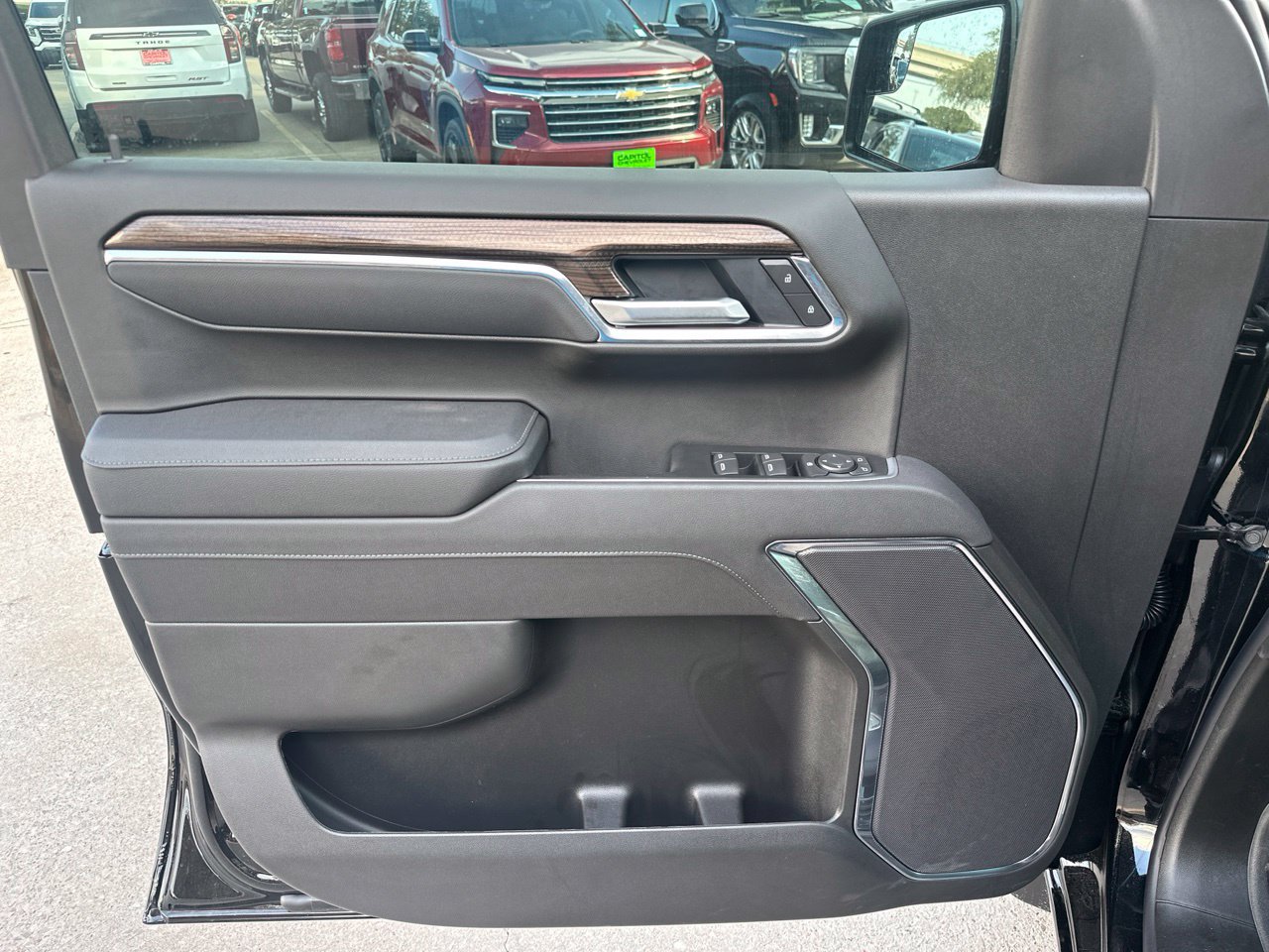 2026 Chevrolet Silverado 1500 LT - Photo 10