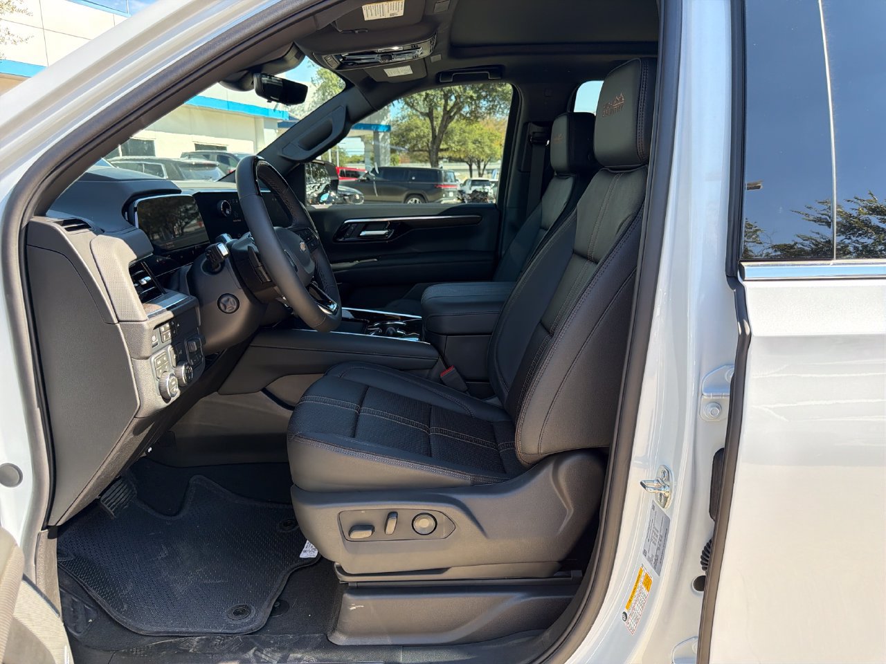 2026 Chevrolet Suburban High Country SUV, photo 10