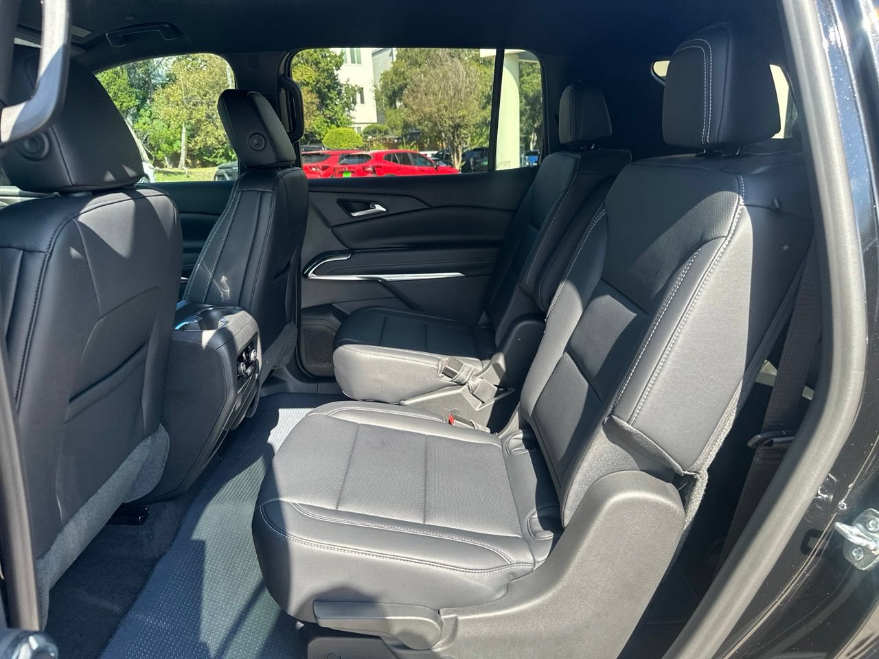 2027 Chevrolet Traverse LT, photo 24