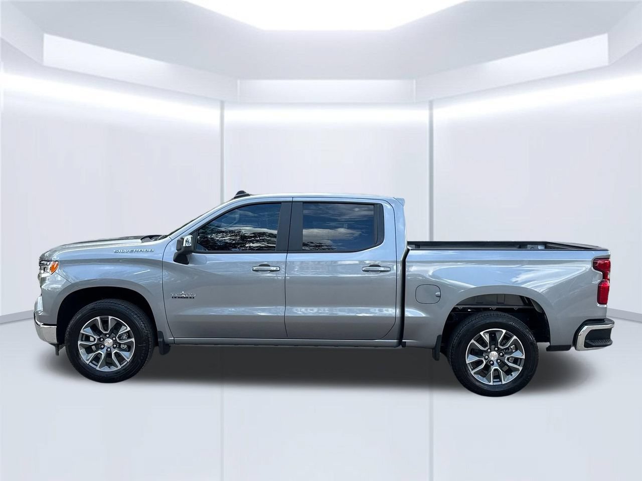 2026 Chevrolet Silverado 1500 LT, photo 2