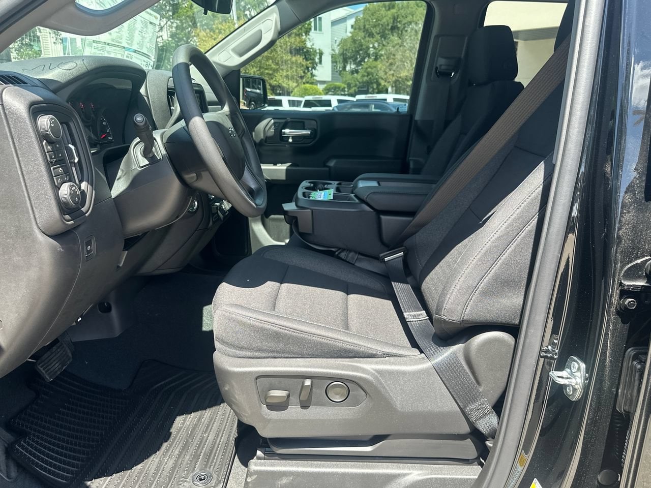 2026 Chevrolet Silverado 1500 Custom Trail Boss Truck, photo 9
