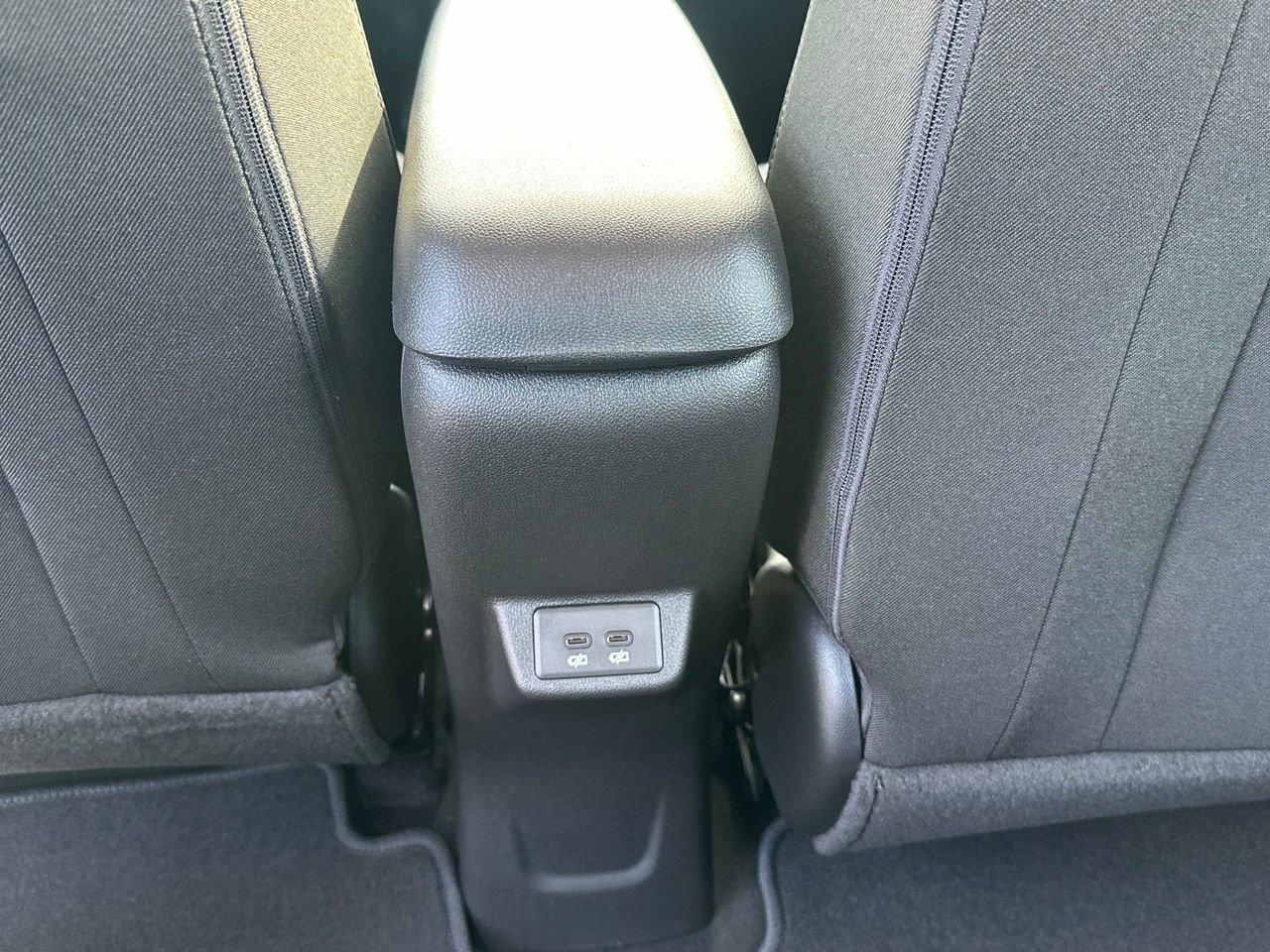 2027 Chevrolet Bolt LT, photo 25