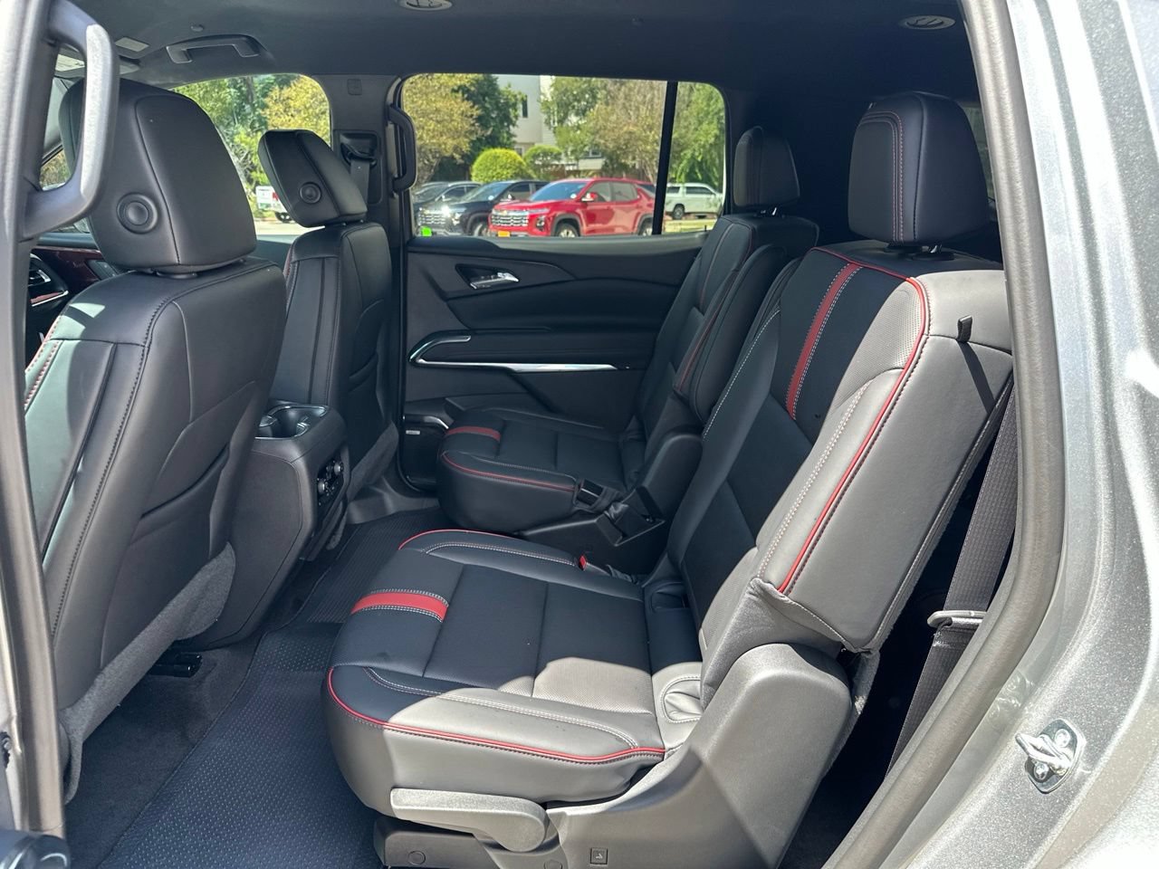 2027 Chevrolet Traverse RS, photo 24