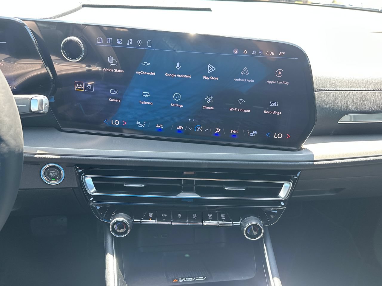 2027 Chevrolet Traverse LT - Photo 15
