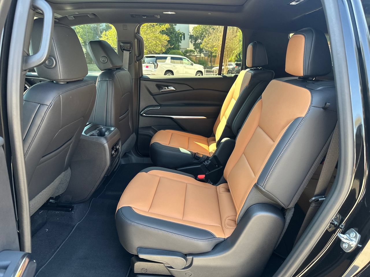 2027 Chevrolet Traverse Z71 - Photo 26
