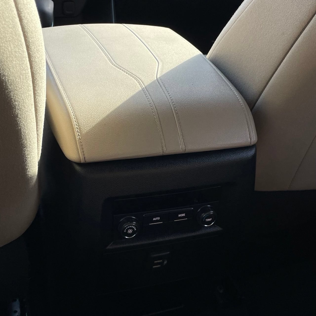 2023 Chevrolet Traverse LS - Photo 24