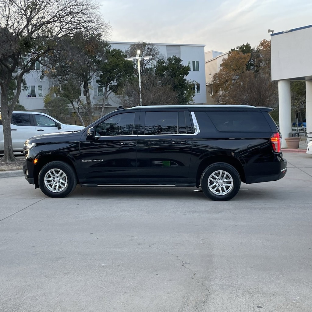 Used 2024 Chevrolet Suburban LT SUV