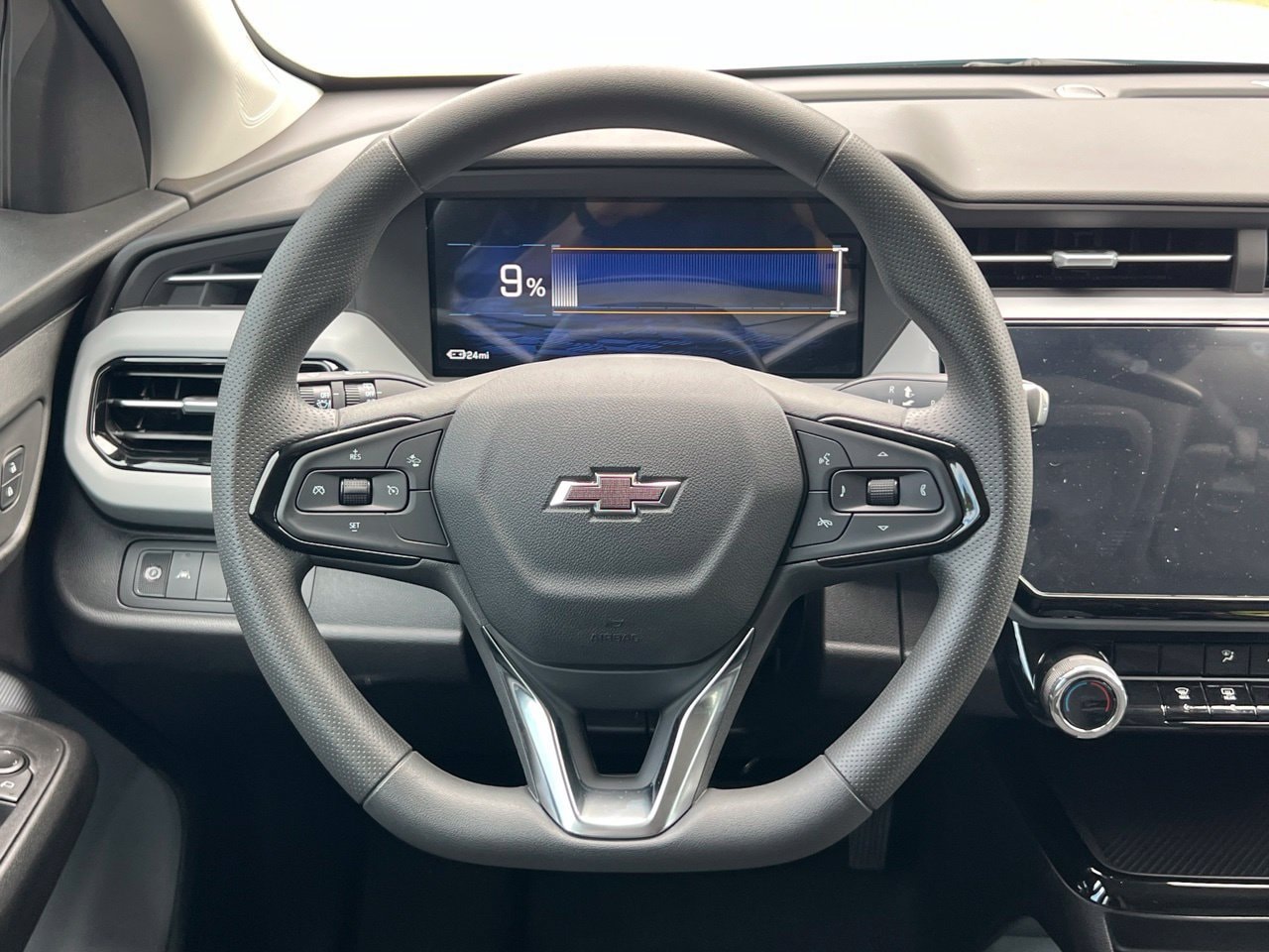 2027 Chevrolet Bolt LT, photo 17