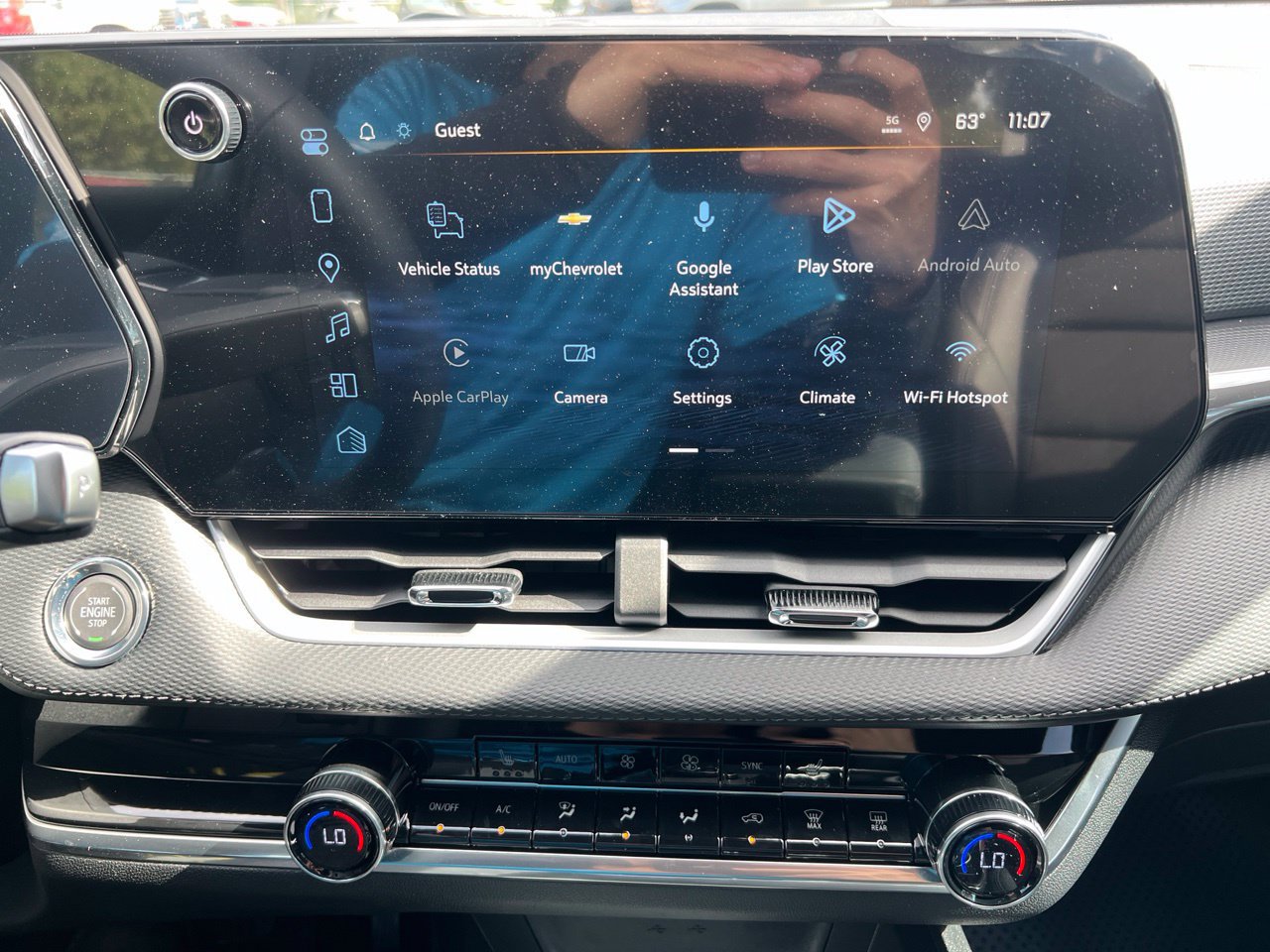 2027 Chevrolet Equinox LT - Photo 19