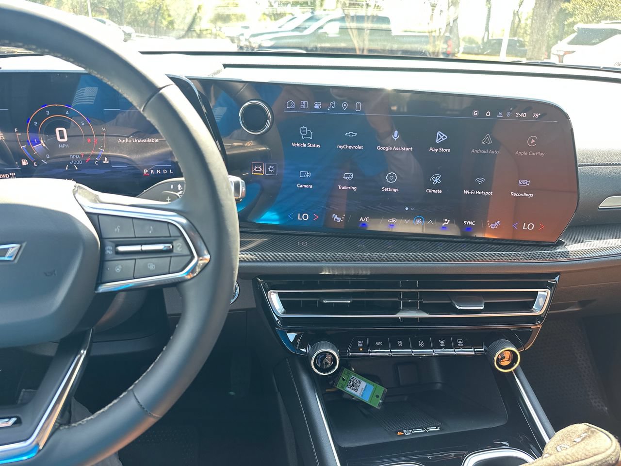 2027 Chevrolet Traverse Z71 SUV, photo 11