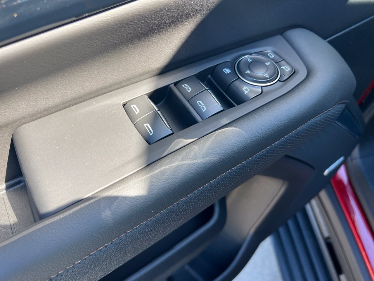 2026 Chevrolet Suburban High Country SUV, photo 13