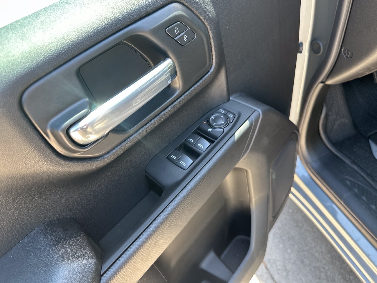 2026 Chevrolet Silverado 1500 Custom - Photo 11