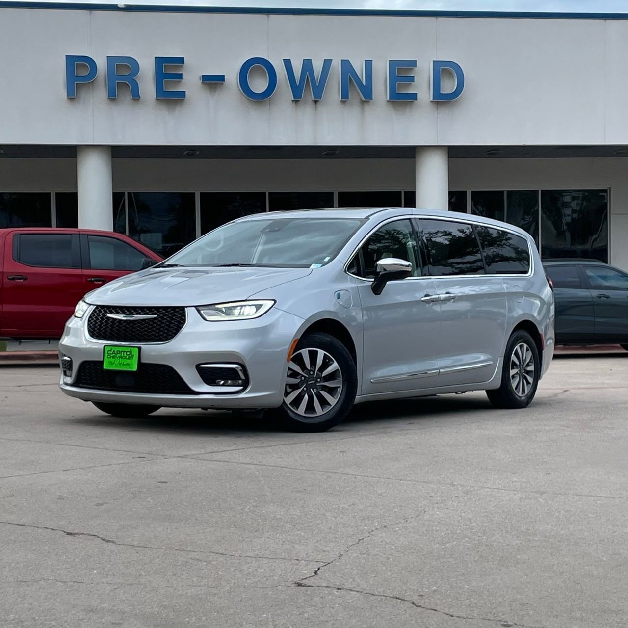 Used 2023 Chrysler Pacifica Hybrid Limited with VIN 2C4RC1S77PR626272 for sale in Austin, TX