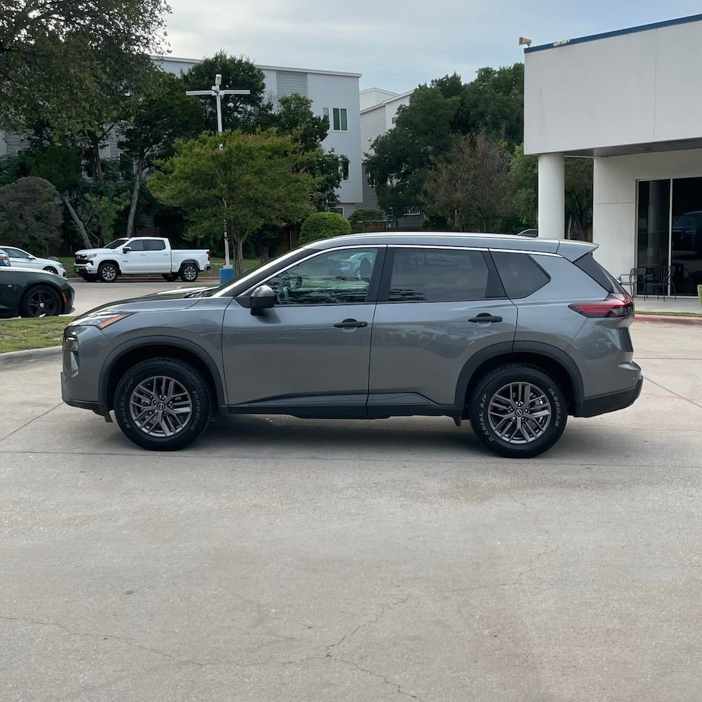 Used 2024 Nissan Rogue S SUV