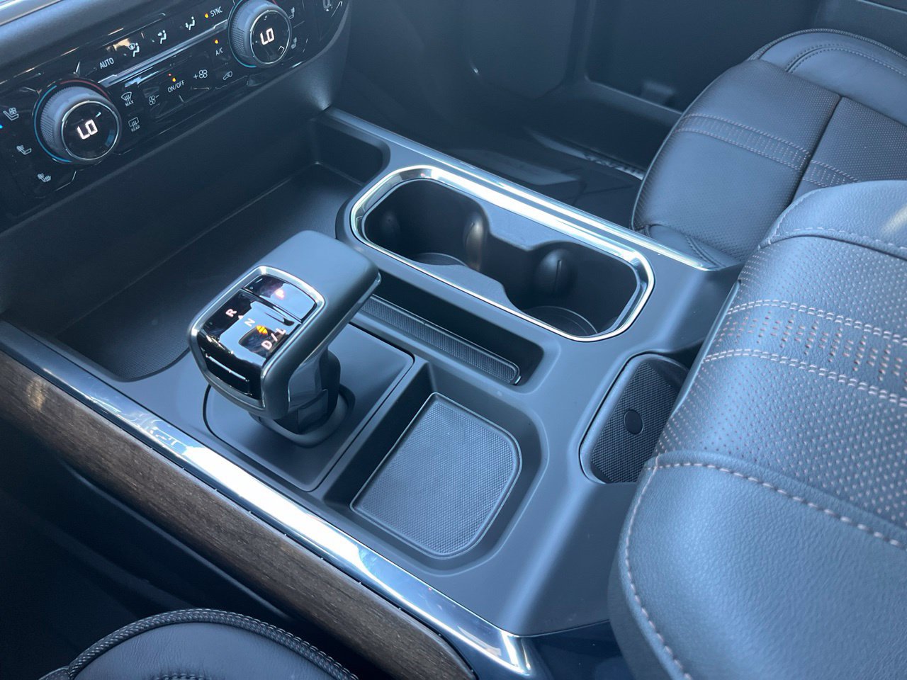 2026 Chevrolet Silverado 1500 High Country, photo 24