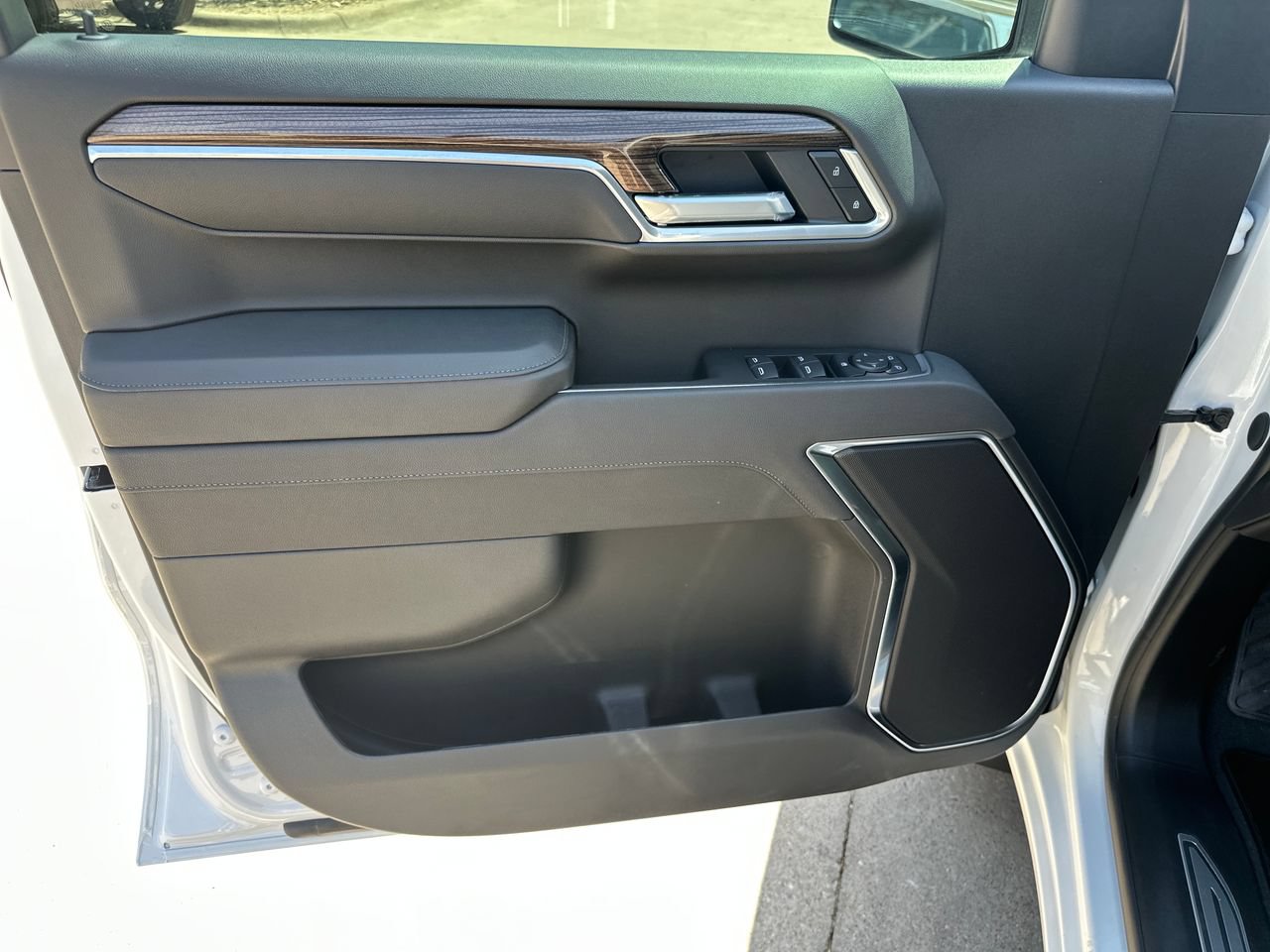 2026 Chevrolet Silverado 1500 LT, photo 10