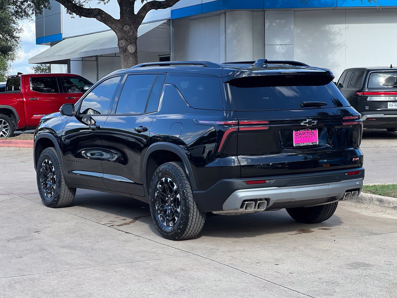 2027 Chevrolet Traverse Z71 SUV, photo 4