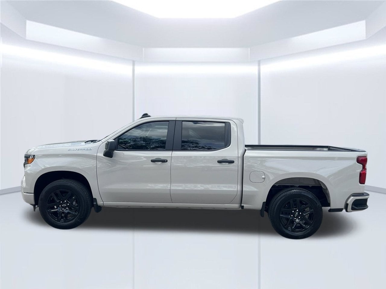 2026 Chevrolet Silverado 1500 Custom - Photo 2
